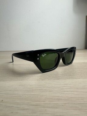 Ray-Ban RB4430 Zena Black/Green Sunglasses